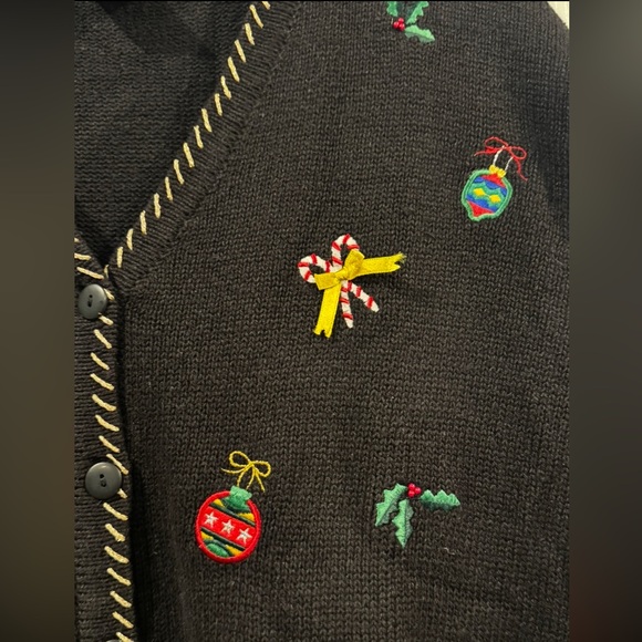 Vintage Women’s Quacker Factory Embroidered Knit Christmas Cardigab: Large - Picture 4 of 9